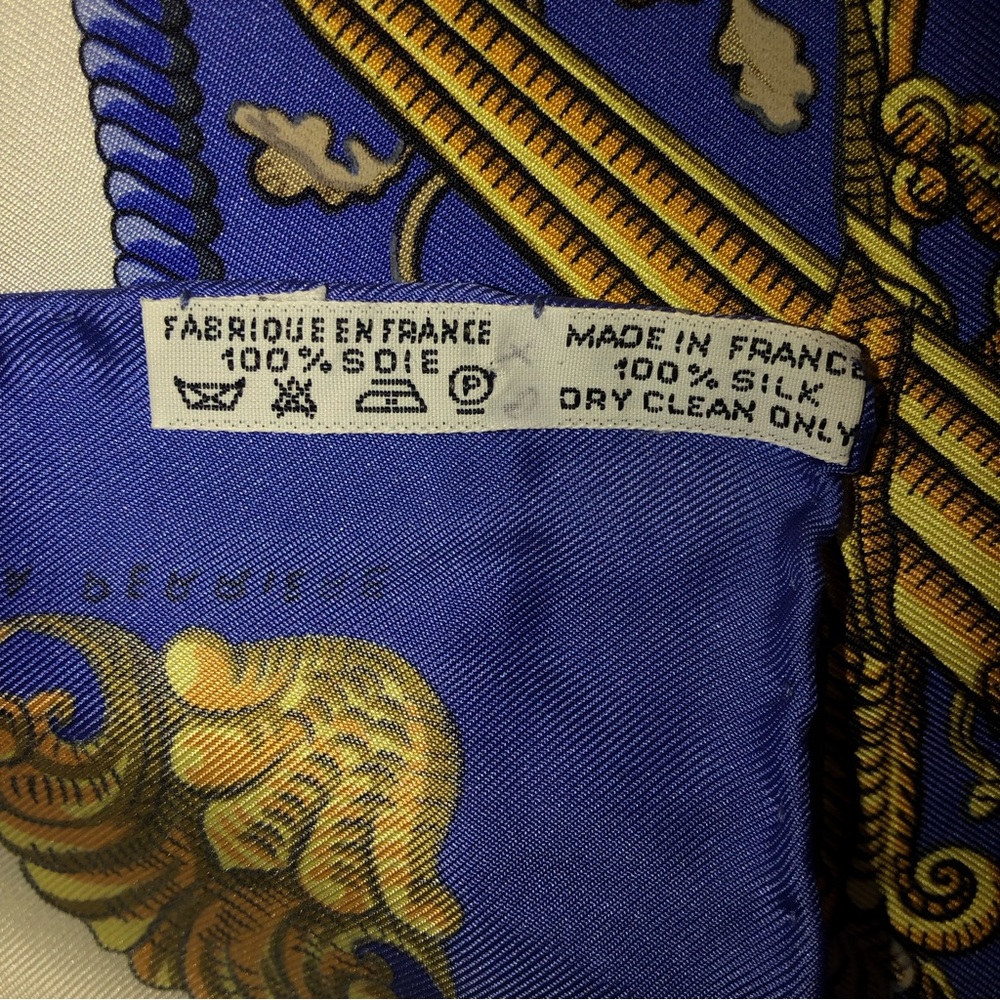 Hermès Vintage Authentic“LVDOVICVS MAGNVS” Blue Multi💯%Silk Scarf - Picture 4 of 15